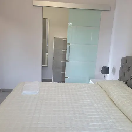 Lägenhetshotell Borgo Fiore *